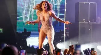 Antalya'da konser veren Jennifer Lopez'in Türkiye ile ilgili paylaşım yapmaması tepki çekti