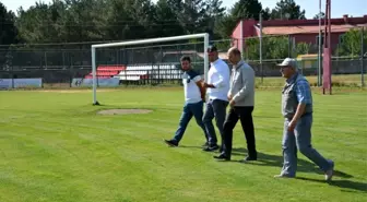 Başkan Bozkurt İlçe Şehir Stadyumunda incelemelerde bulundu