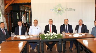 Başkan Yüce A Milli Karate takımını ağırladı