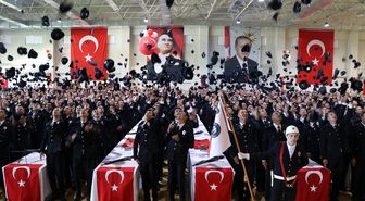 Erzincan ve Erzurum'da polis adaylarının mezuniyet heyecanı