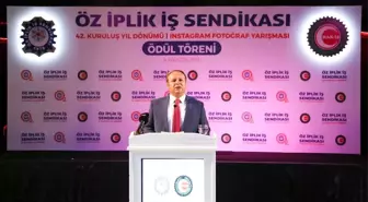 Öz-İplik Sendikası 42'nci kuruluş yıl dönümünü kutladı