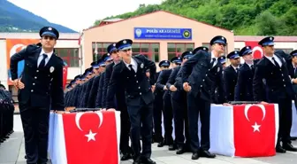 Trabzon Polis Meslek Eğitim Merkezi 23. dönem mezunlarını verdi