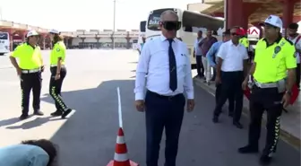 ADANA ŞÖFÖRLERE 'ALKOLMETRE' GÖZLÜKLÜ DENETİM