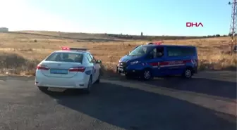 GAZİANTEP'te, iki otomobilin çarpışması sonucu 4 kişi yaralandı.