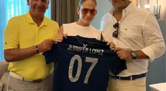 Jennifer Lopez'e Türkiye haritalı Antalyaspor forması