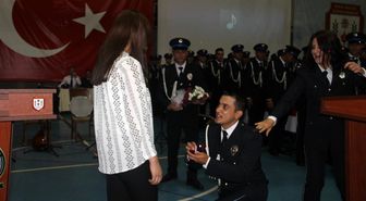 POMEM Mezuniyet töreninde sürpriz evlenme teklifi