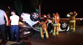 Refuje çarpan araç takla atarak karşı şeritteki aracın üstüne düştü