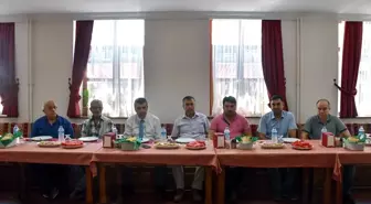 Selvi, muhtarlarla bir araya geldi
