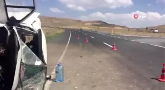 Su dolu kamyonet takla attı: 1 yaralı