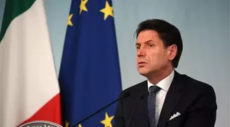 İtalya Başbakanı Conte: İktidar ortağı Salvini neden koalisyonu bozmak istediğini açıklamalı