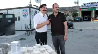 Bayram göçüne çıkan sürücülere pilav ikramı