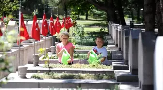 Bayram öncesi şehitler unutulmadı