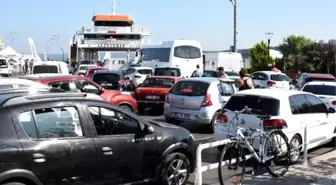 Çanakkale'de feribot yoğunluğu başladı