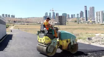 Çankaya'da asfalt çalışmaları ara vermeden devam ediyor