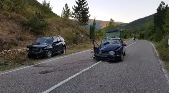 Karabük'te trafik kazası: 1 ölü, 2 yaralı