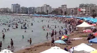 Mersin sahillerinde bayram yoğunluğu