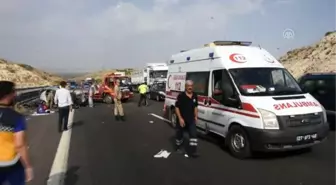 Gaziantep'te trafik kazası: 2 ölü, 4 yaralı