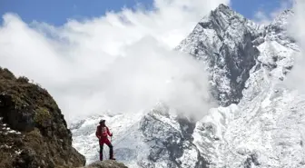 Dağcılara Everest için 'tecrübe' şartı