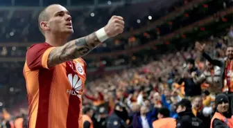 Sneijder futbolu bıraktı: Eski Galatasaraylı, Hollanda Milli Takımı'nın en fazla forma giyen...