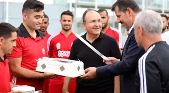 Vali'den Sivasspor'a baklava dopingi