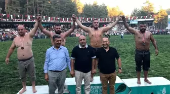 Ariç, yağlı güreşte Adana'ya üçüncülük getirdi