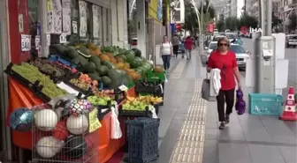 Yaya geçidi çizgisi uygulamasını kaldırımlar içinde istedi