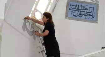 Tarihi Rüstem Paşa Camii'nin hatlarına, kadın eli değdi