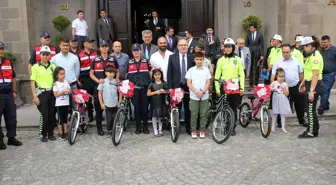 Afyonkarahisar'da 'Dikkat sizden, notlar bizden' projesi