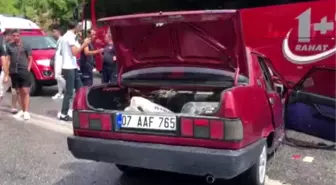 ANTALYA Yolcu otobüsüyle otomobil çarpıştı 5 yaralı