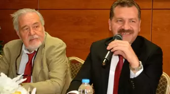İlber Ortaylı'dan Rus öğrencilere Osmanlı Türkçesi dersi