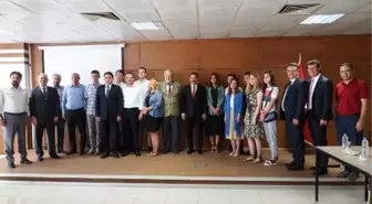 İlber Ortaylı'dan Rus öğrencilere Osmanlıca dersi