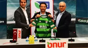 Onur Market'ten Bursaspor'a sponsor desteği