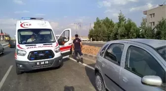 Şarampole devrilen otomobildeki 5 kişi yaralandı