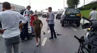 Yunus ekibi park halindeki araca arkadan çarptı, iki polis yaralandı