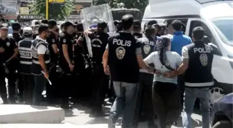 Diyarbakır'da izinsiz gösteriye polis müdahalesi! 30 gözaltı