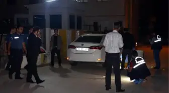 Polis merkezi önünde silahlı kavga: 2 ölü, 1'i polis 5 yaralı