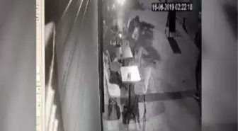 Şişli'de Arap turistlere ateş açıp gasp eden 2 kişi yakalandı