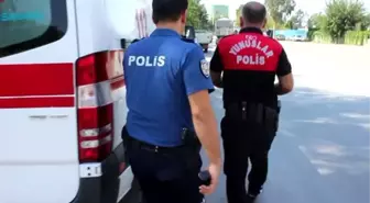 Otomobil sulama kanalına düştü