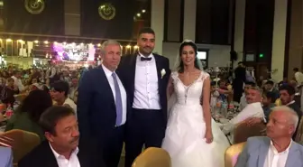 Mansur Yavaş, Alkan çiftinin nikah şahidi oldu