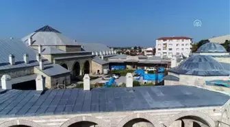 Restorasyonu tamamlanan Fatih'in eğitim gördüğü medrese açıldı