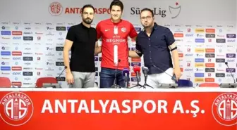 Antalyaspor, arjantinli forvet leschuk'u kadrosuna kattı