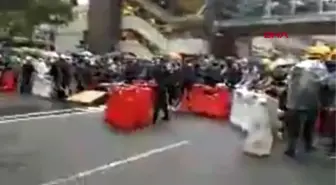 DHA DIŞ- Hong Kong'daki protestolarda polis müdahalesi
