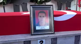 Hatay şehidi özel harekat polisi Ali Uçar son yolculuğuna uğurlandı