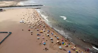 Nemden bunalan vatandaşlar Riva plajına akın etti