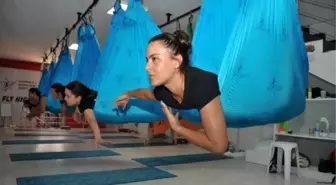 Anti gravity hamağının ustaları antalya'da yetişiyor