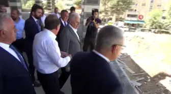 Binali Yıldırım, Muş'ta ziyaretlerde bulundu