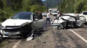 Karabük'te 3 araçlı zincirleme kaza: 2 ölü, 7 yaralı