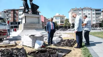 Kütahya'ya Kuruluştan Kurtuluşa Anıtı