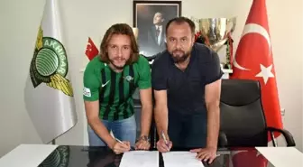 Akhisarspor'da taha imzayı attı