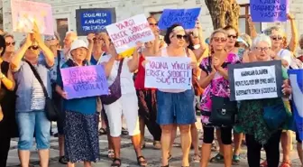 Foça'da kadın cinayetlerine tepki